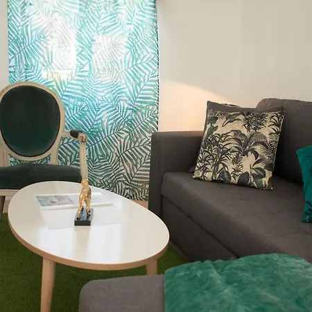 Jungle Lumineux Plein Centre Apartment *